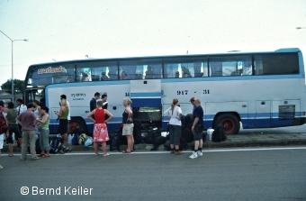 Reisebus zur Fähre nach Koh Chang